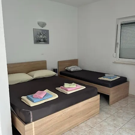 Filip Apartment *