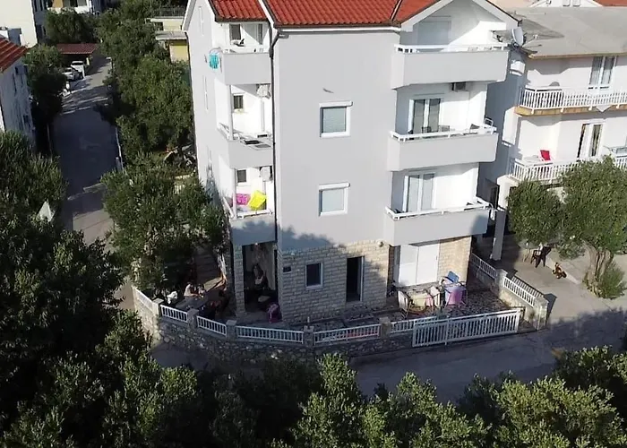 Filip Apartment *
